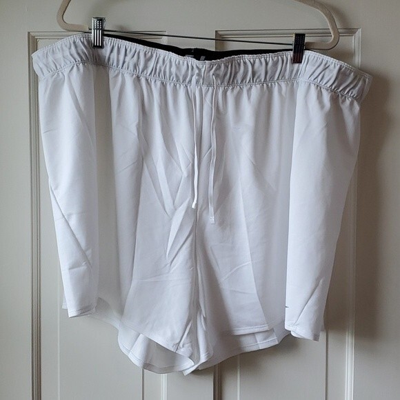 NWT NIKE DRI-FIT ATHLETIC TRAINING SHORTS SIZE 3X ELASTIC WAIST POCKETS WHITE - Picture 1 of 7
